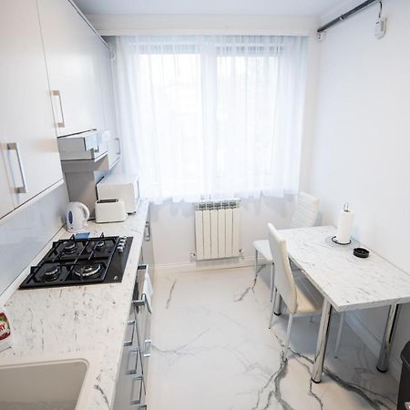 Gabi Apartament Suceava Exterior photo