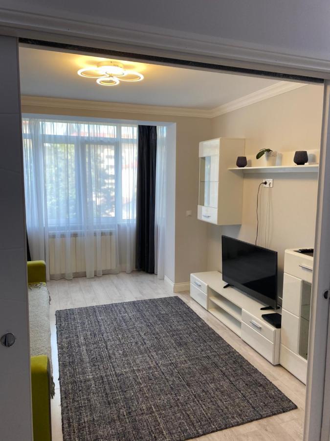 Gabi Apartament Suceava Exterior photo